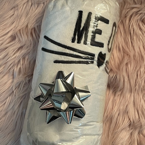 Brand new MEOW plushy comfy cozy lounge set. 🐱BLUE! ✨ - Picture 5 of 16